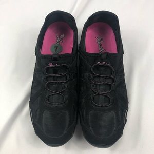 Skechers women’s size 7 black and pink Relaxed fit slip on  Athletic shoes